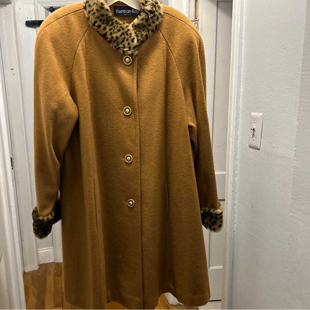 Herman Kay Vintage Coat Faux Fur Collar &Cuff on Wrist